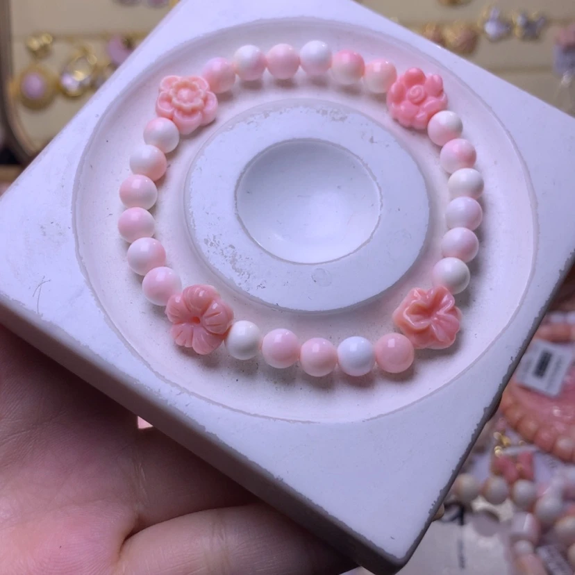 【闪购商品】查罗石颈饰合金福利