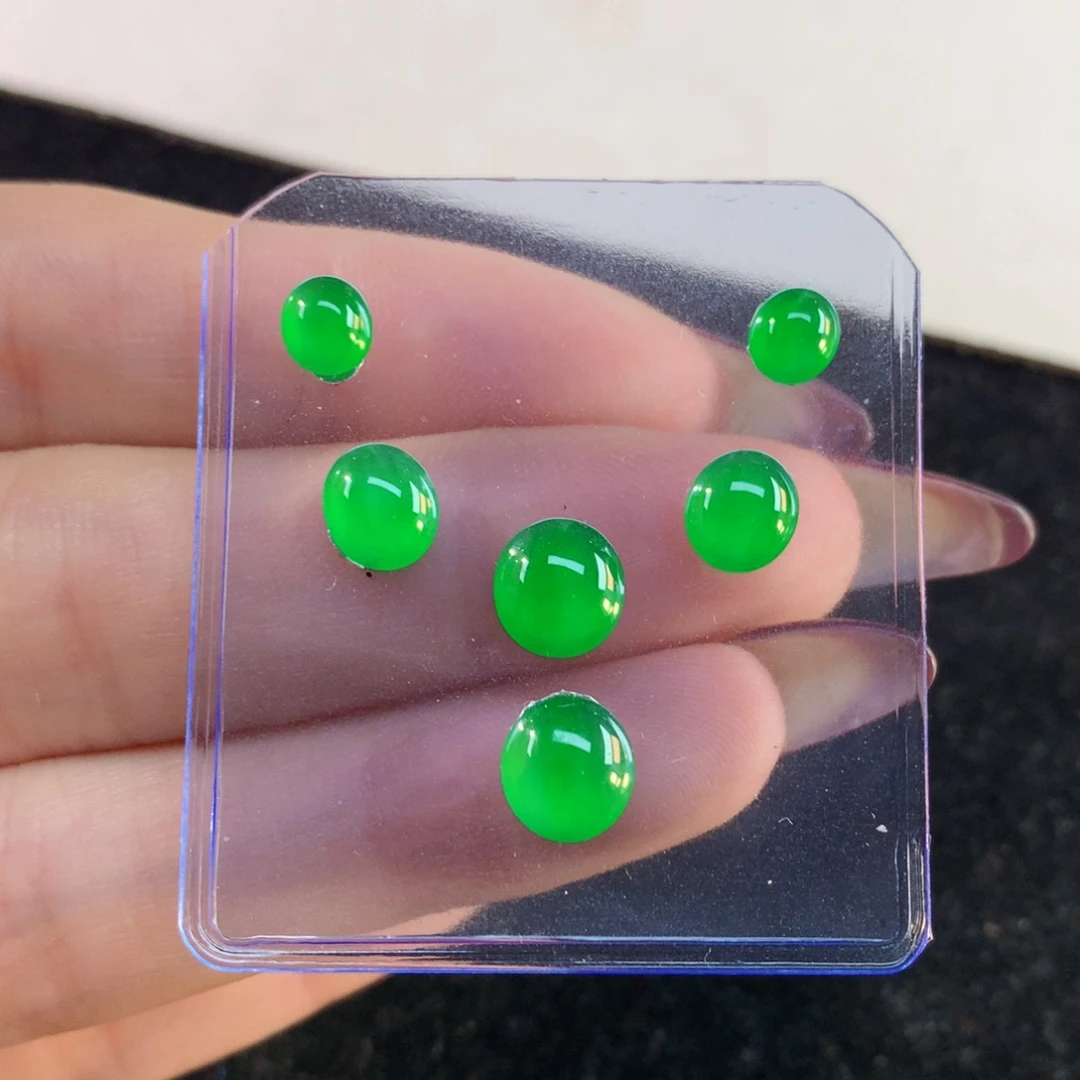 翡翠裸石7.75-7.15-4.16