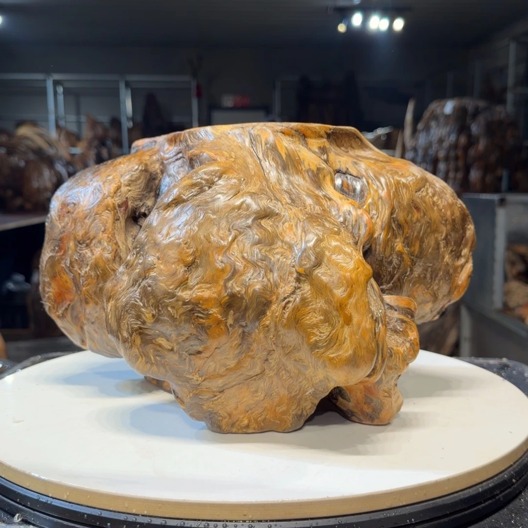 乘***击木王一刀琥珀木摆件B16