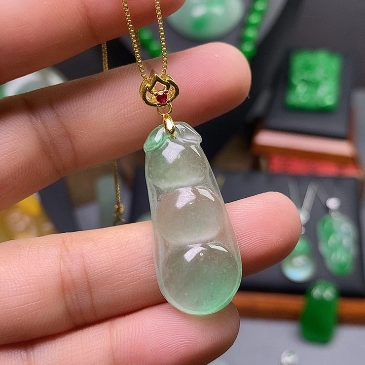 吊坠(赠链)未镶嵌翡翠