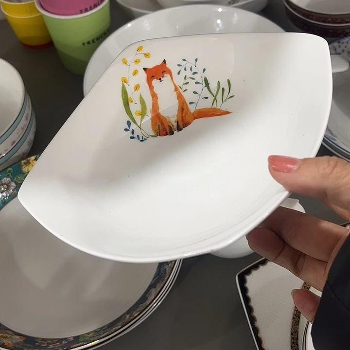 瓷片微瑕骨瓷盘一个狐狸