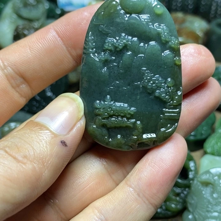 和田玉未镶嵌颈饰