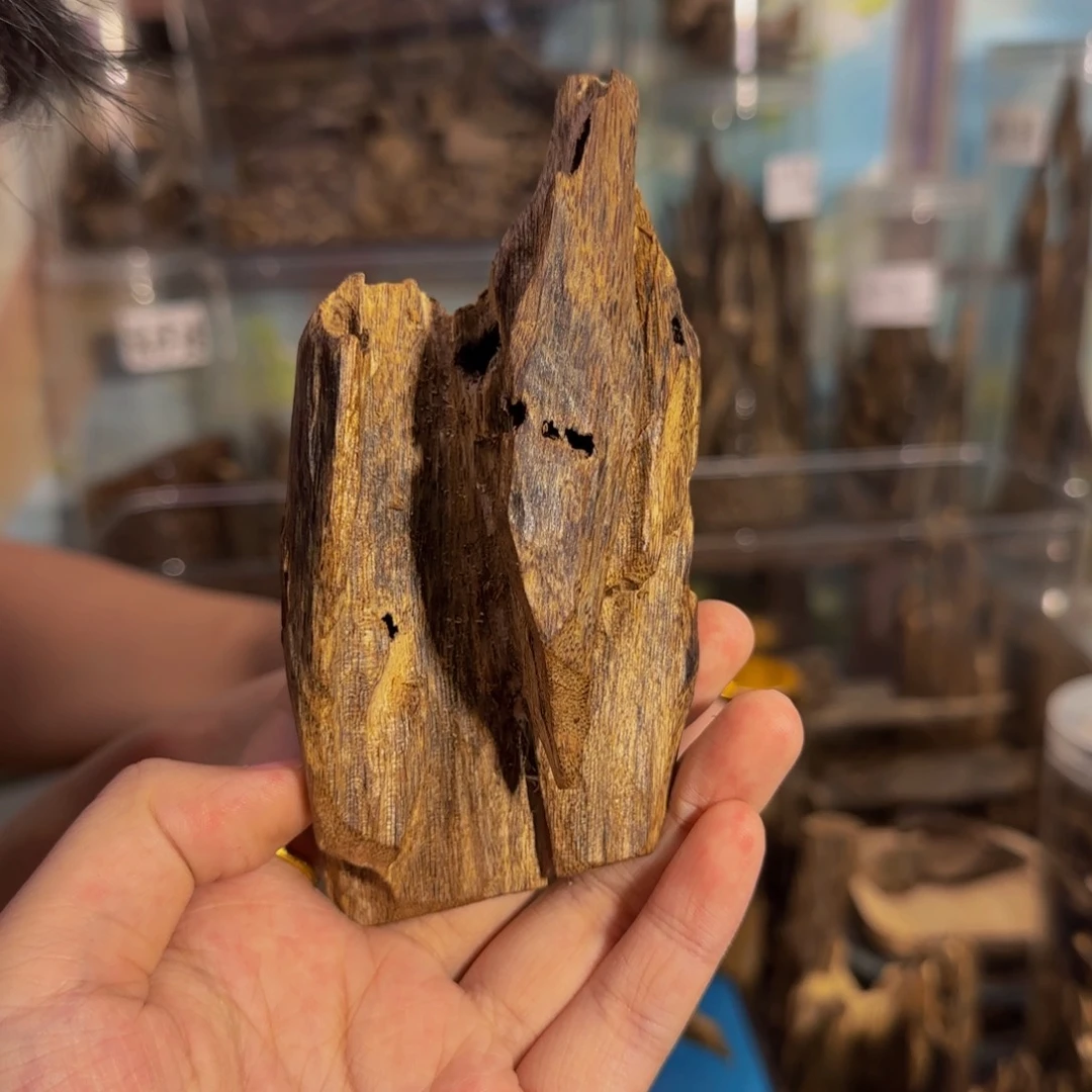 沉香沉香碎屑42.9克乌身43