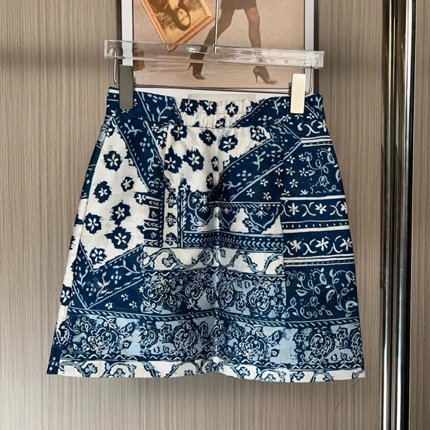 115品牌撤柜女装曼家春夏时尚设计款气质短裙