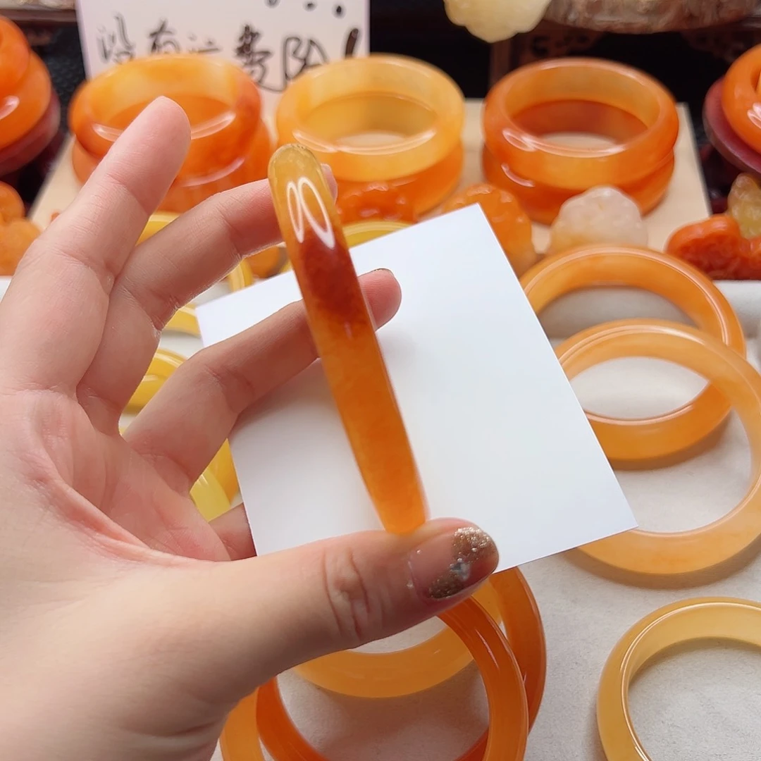 石英质玉（黄龙玉）未镶嵌手镯A***a