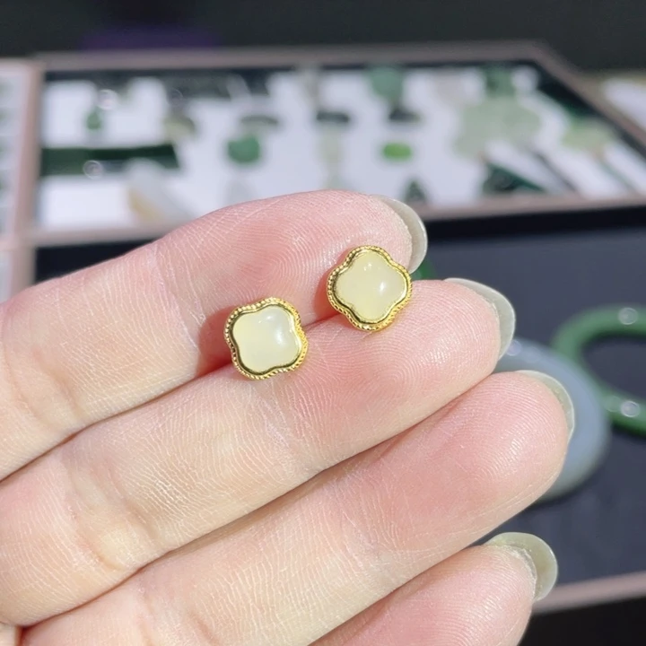 和田玉银S925镶嵌耳饰藕粉耳钉