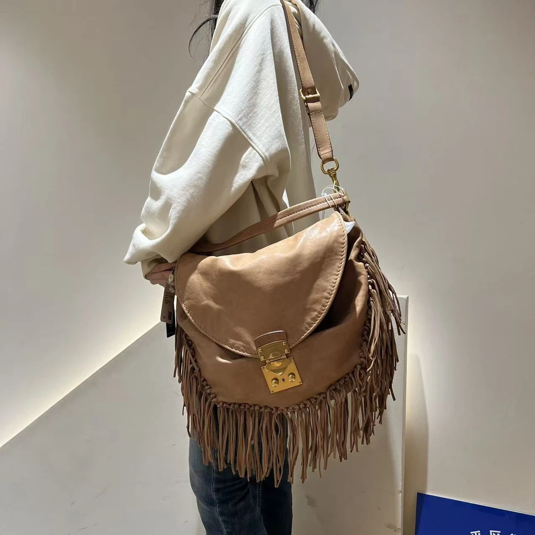 95新 MIU MIU/缪缪 多宝二奢/90768/流苏元宝手提斜挎包