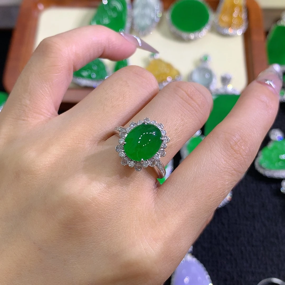 【闪购商品】翡翠戒指18K金镶嵌蛋面