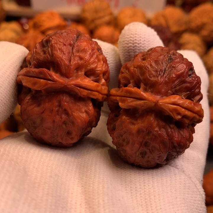 文玩核桃吊坠52哦哦哦哦