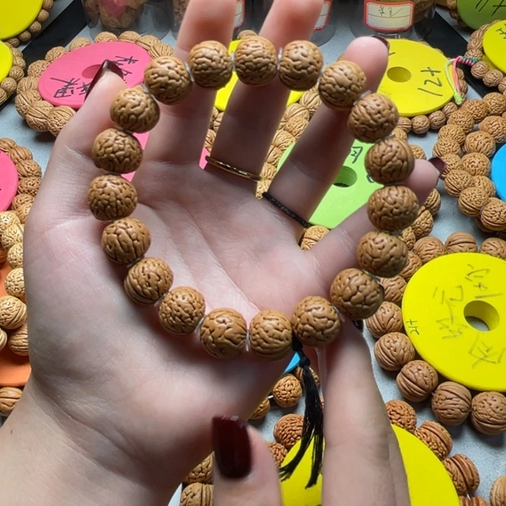 桃核手串味***！野生金丹