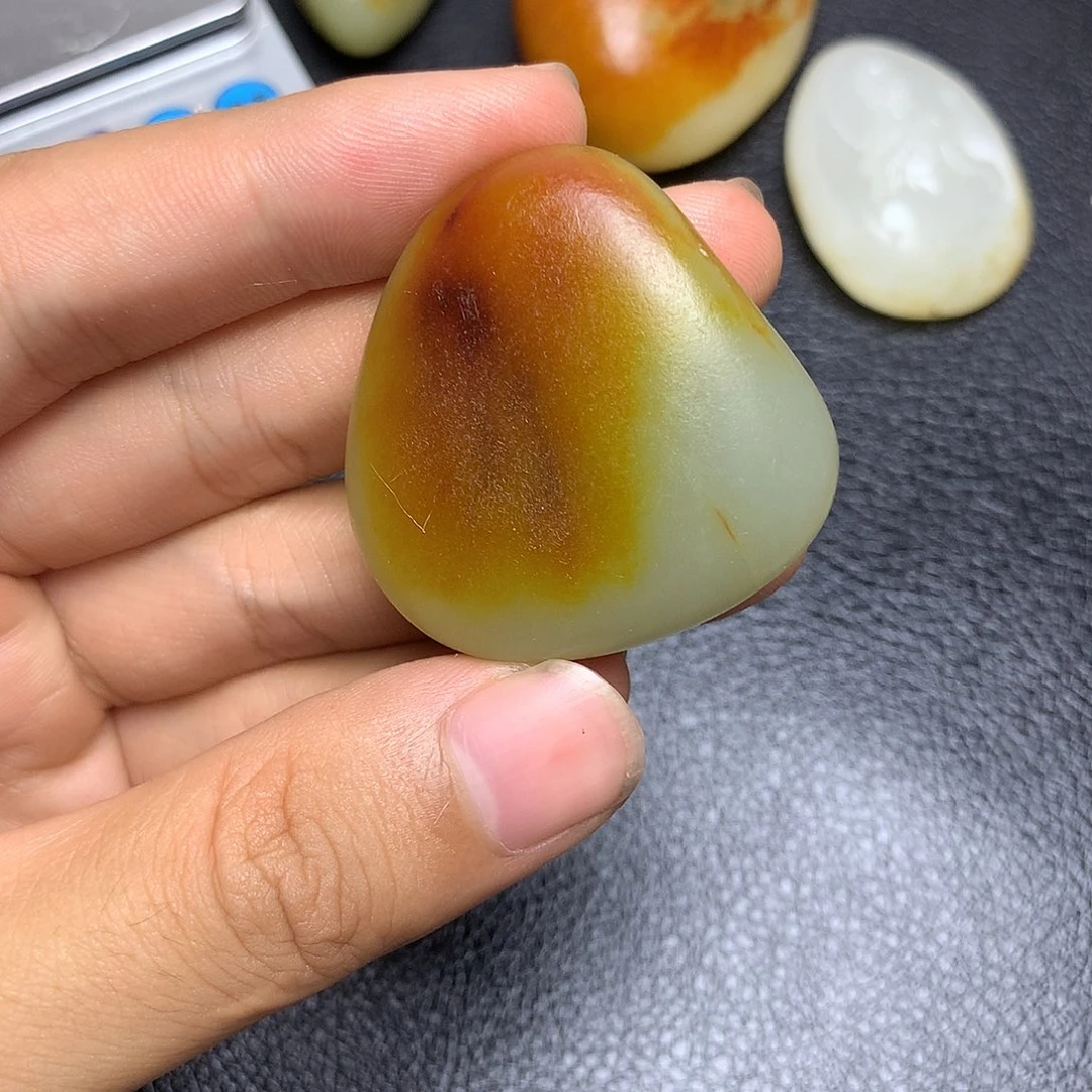 和田玉未镶嵌摆件