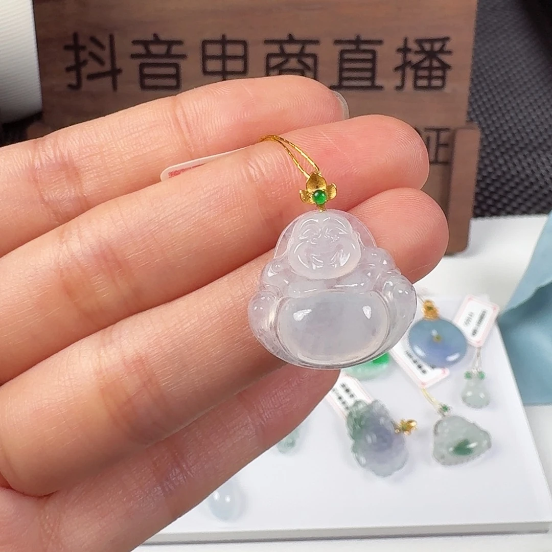 翡翠18K金镶嵌颈饰