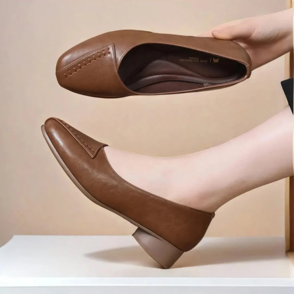 【品牌力荐】C02新款法式妈妈鞋舒适软皮软底粗跟浅口小单鞋6205