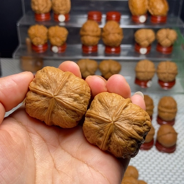 京***️把件文玩核桃八方凤喜8