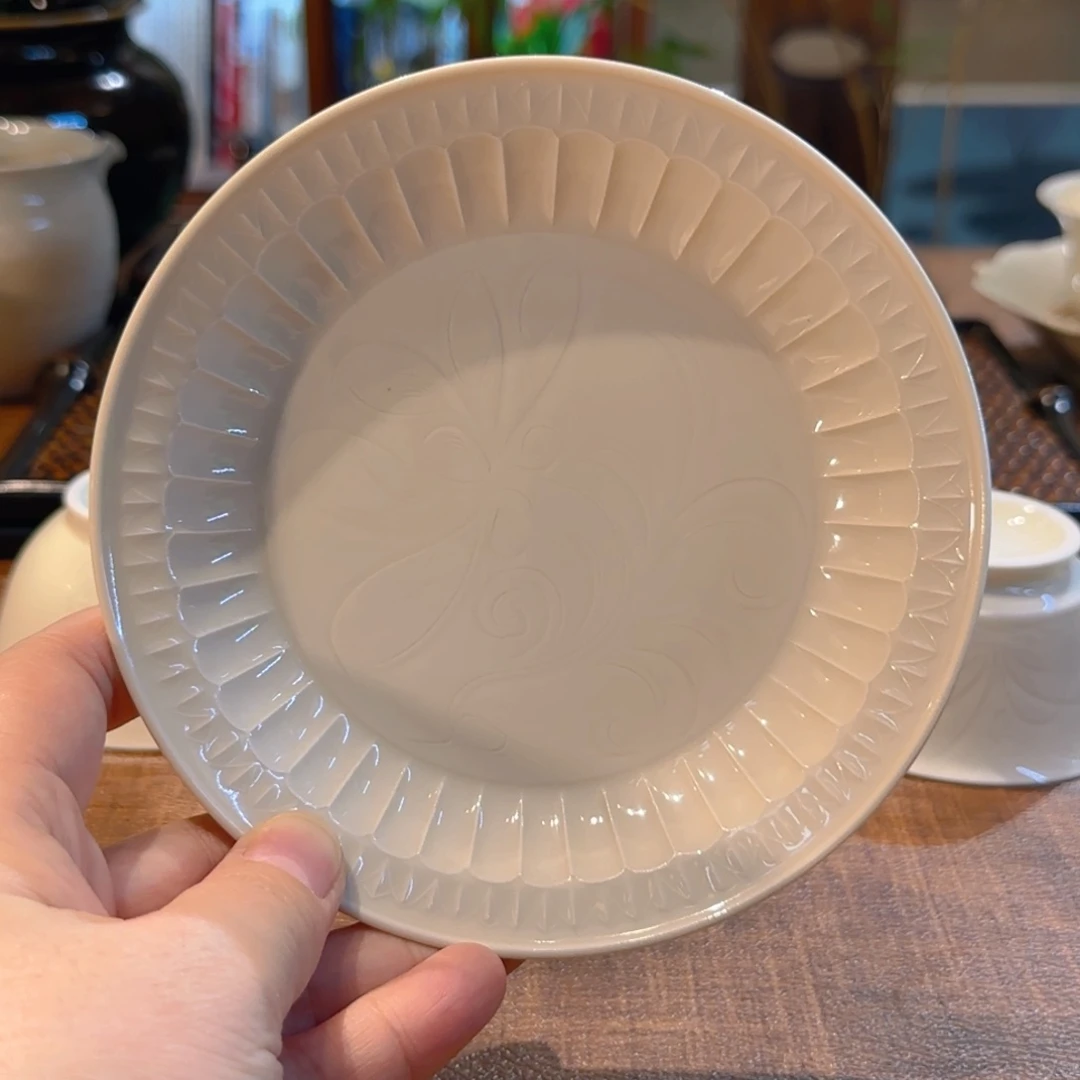 定瓷壶承 折沿 内刻花 14.2cm