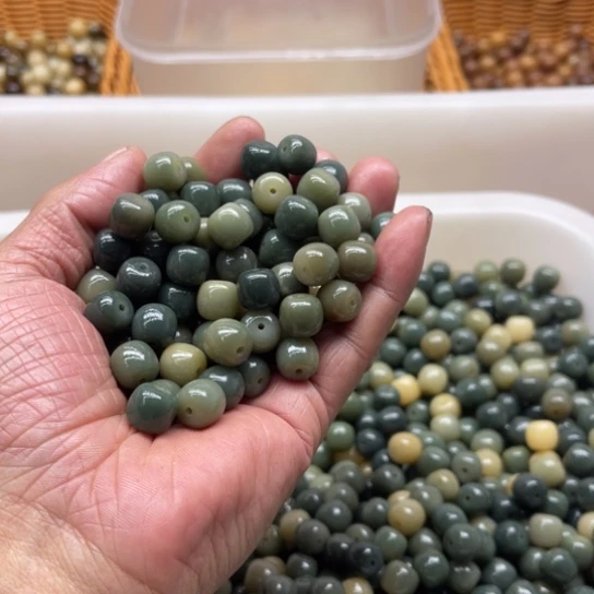 白玉菩提吊坠11-10阴皮桶珠200颗