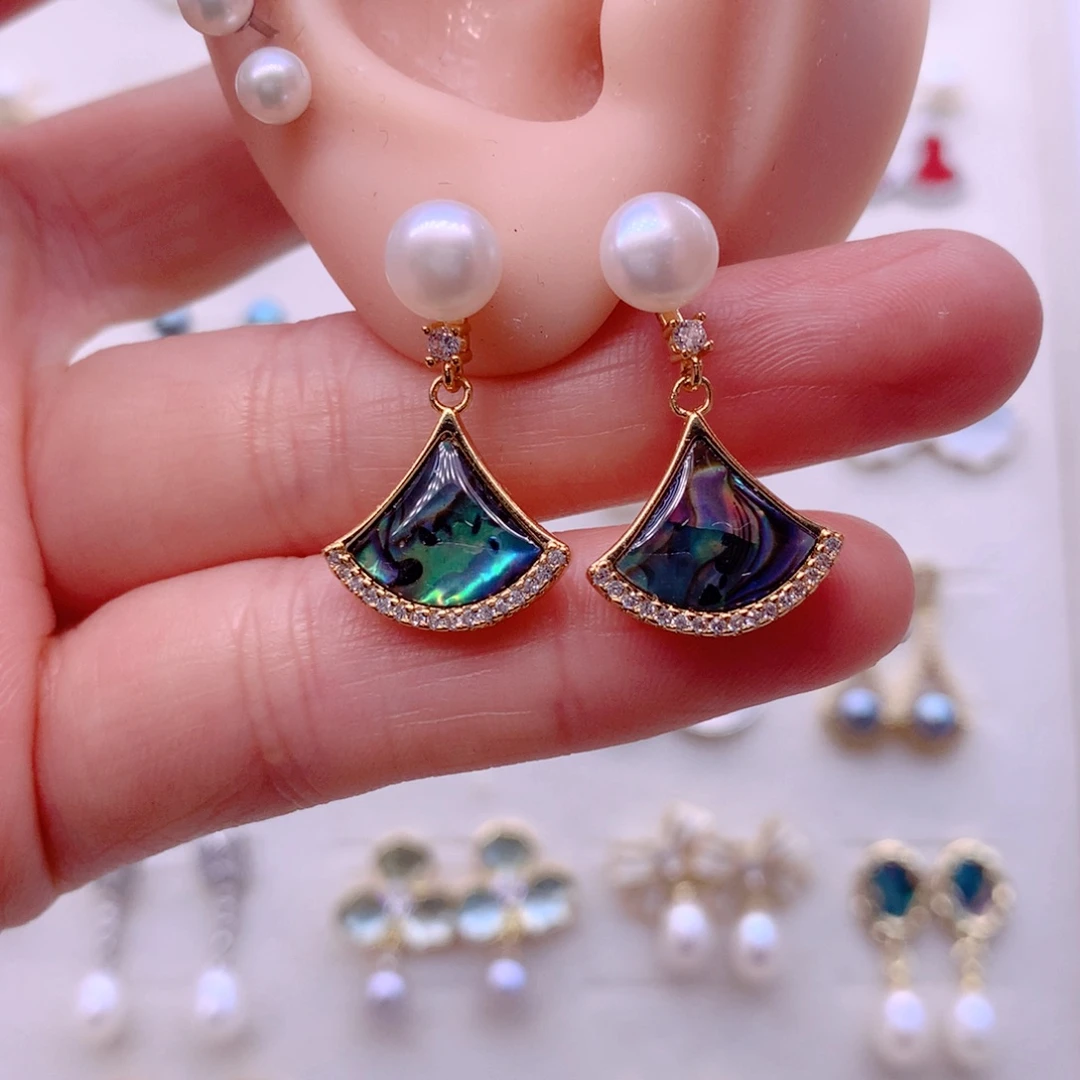 淡水珍珠合金耳饰