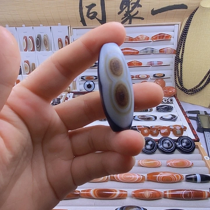 阿***具未镶嵌颈饰玛瑙/玉髓