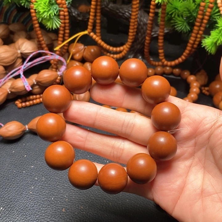 橄榄核手串卖****哥1.85尺寸光珠