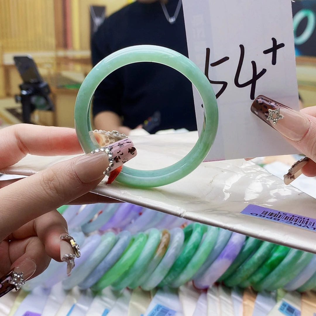 翡翠未镶嵌手镯uj