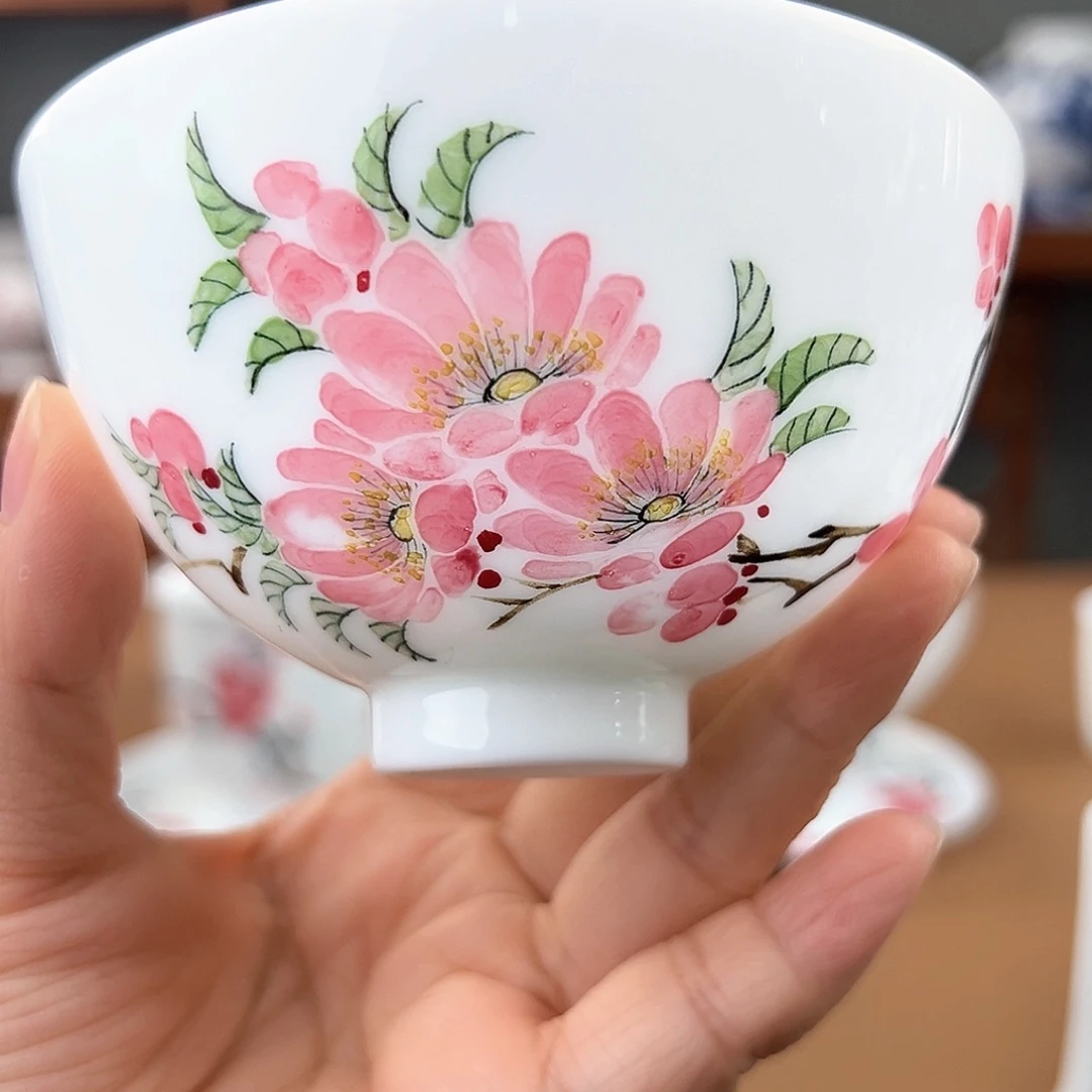 釉下水点桃花大鸡心杯