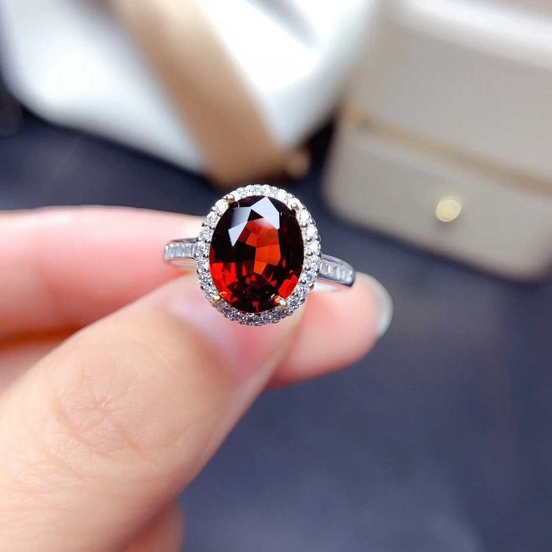 天然石榴石戒指鸽血红s925银镶嵌宝石指环精致戴妃