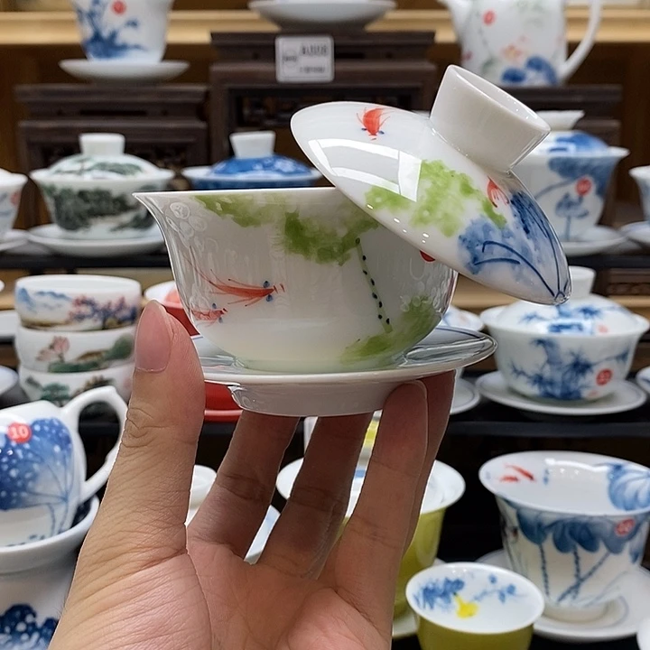 手绘五彩荷花悬停盖碗150cc釉下彩微瑕福利款