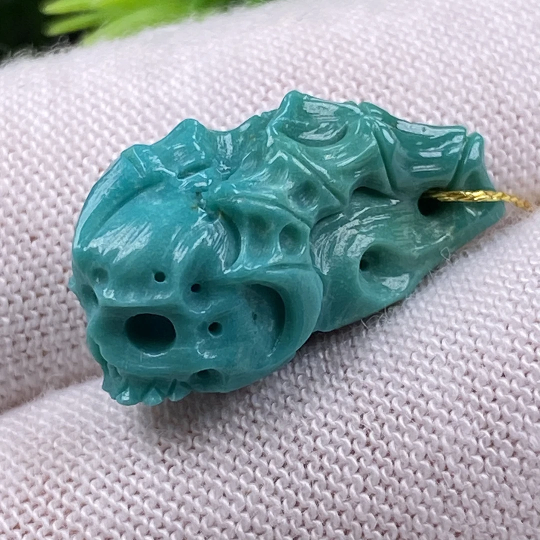 精工雕刻恶灵侧挂卡子绿松石