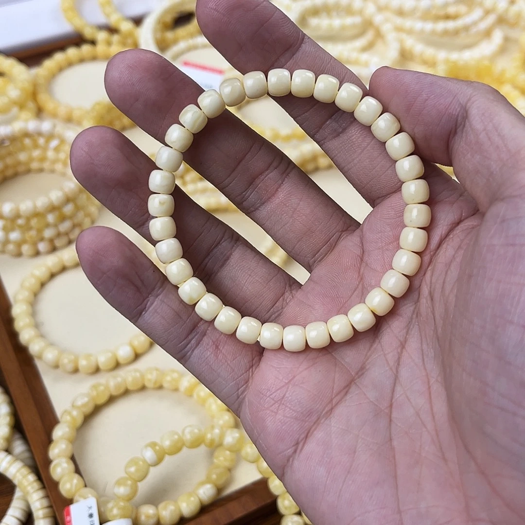 未镶嵌蜜蜡手串浓白6.5mm