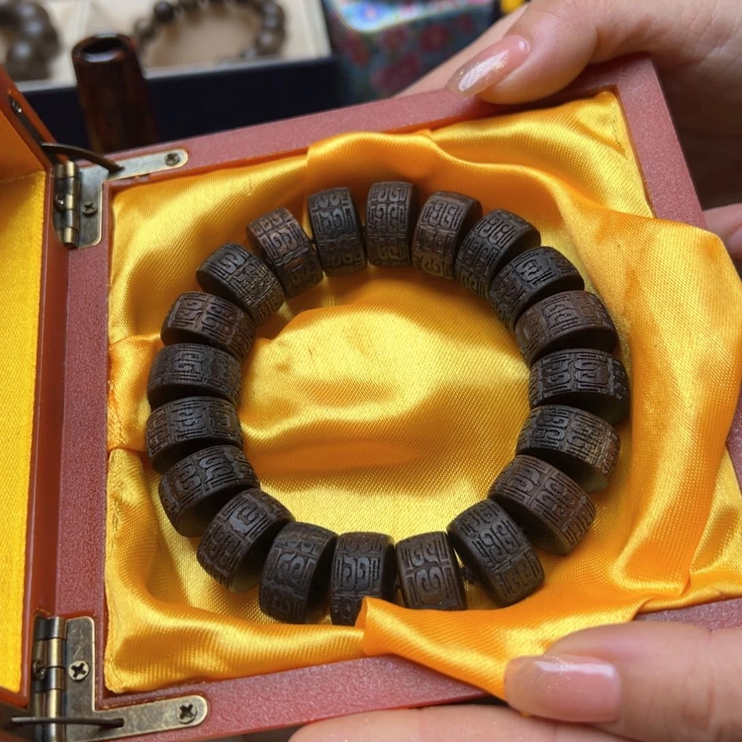 滴血莲花菩提吊坠