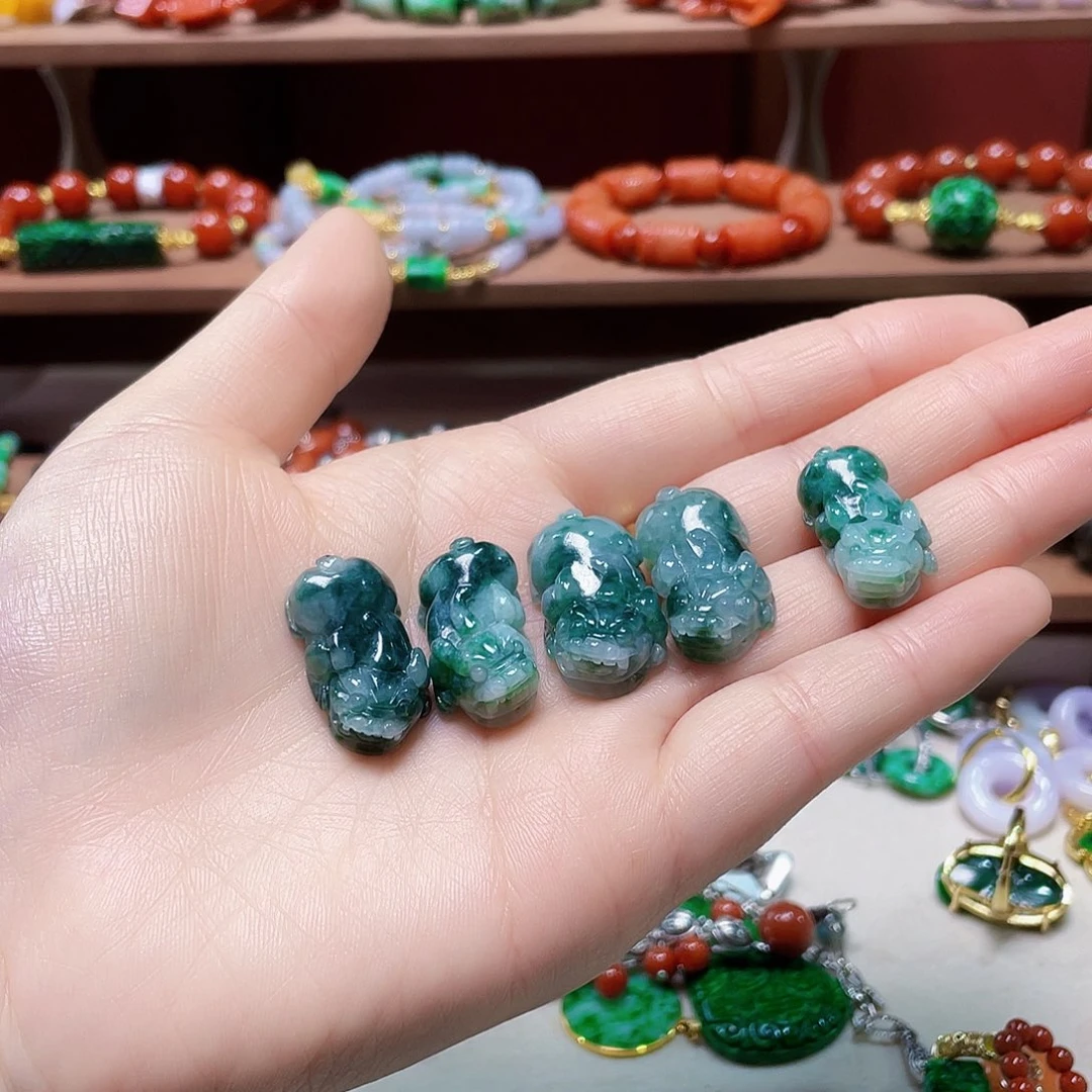 翡翠未镶嵌手链一颗