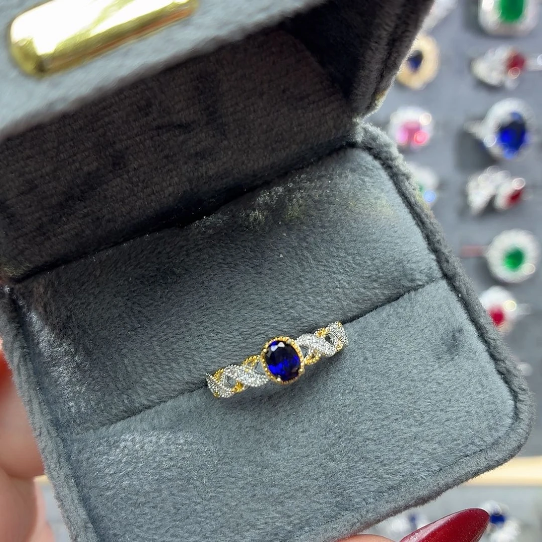 925银培育皇家蓝色宝石