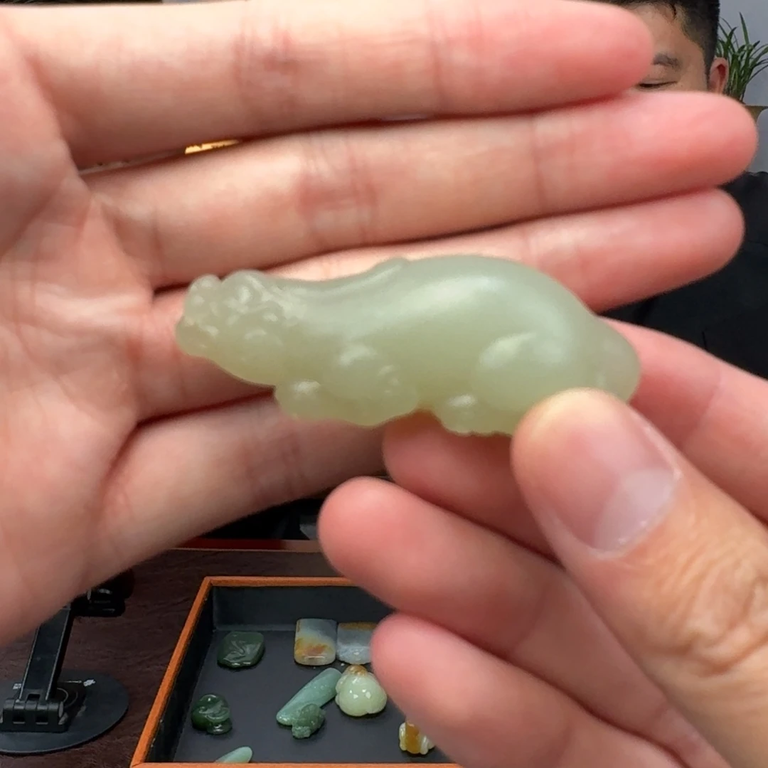 颈饰未镶嵌和田玉914虎哥