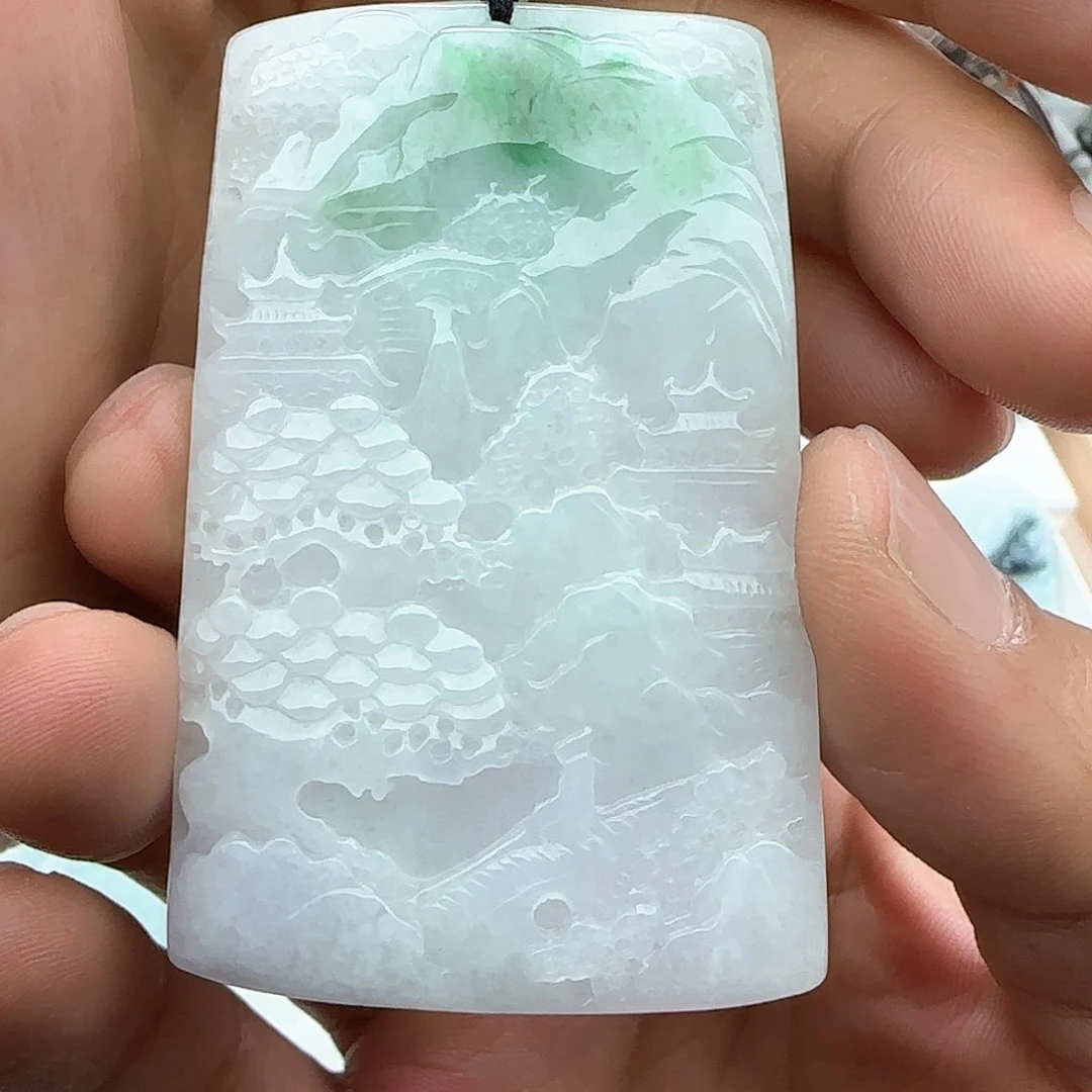 翡翠颈饰未镶嵌翡翠