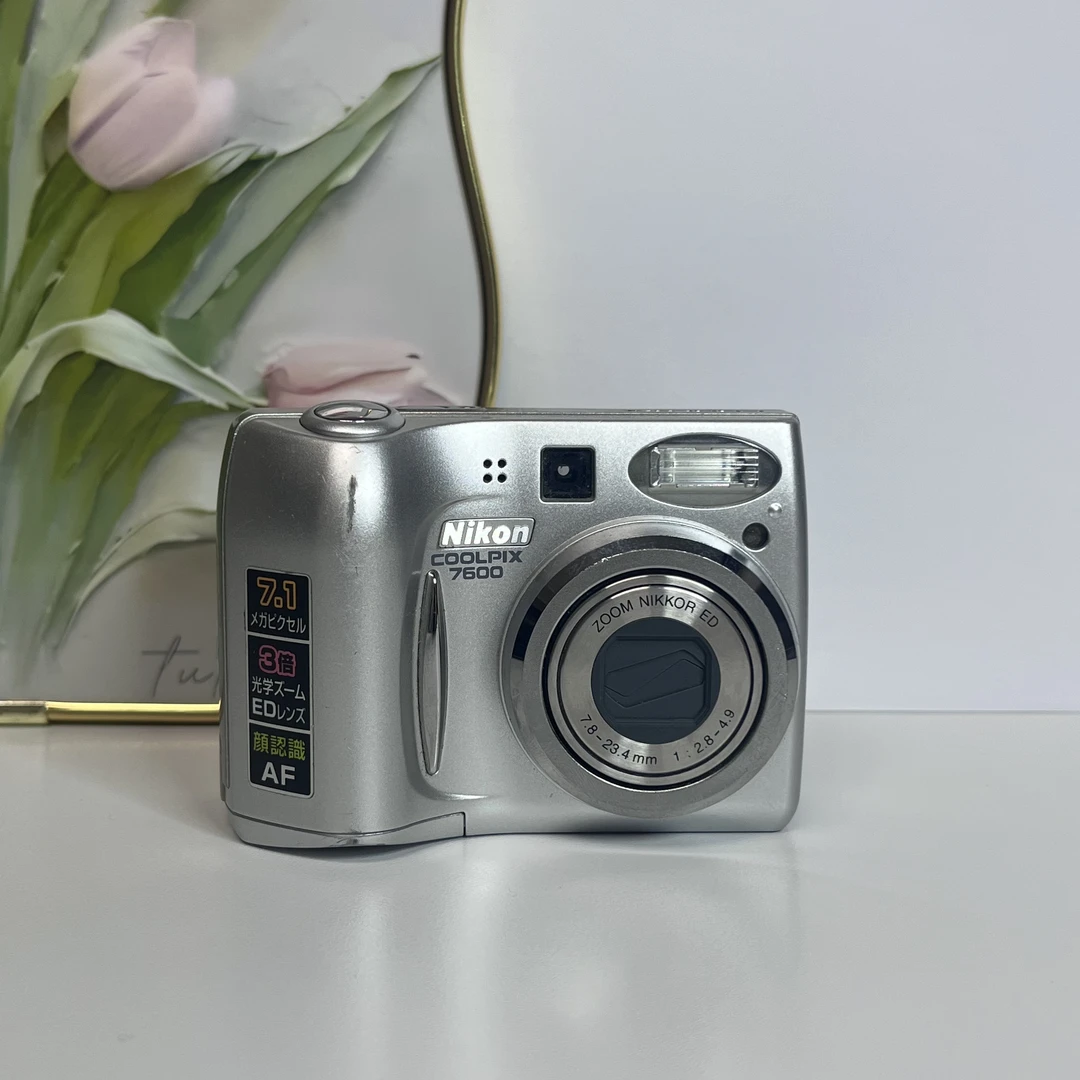 99新 Nikon/尼康 e7600 710万像素 3倍光学变焦 色彩浓郁 No退换