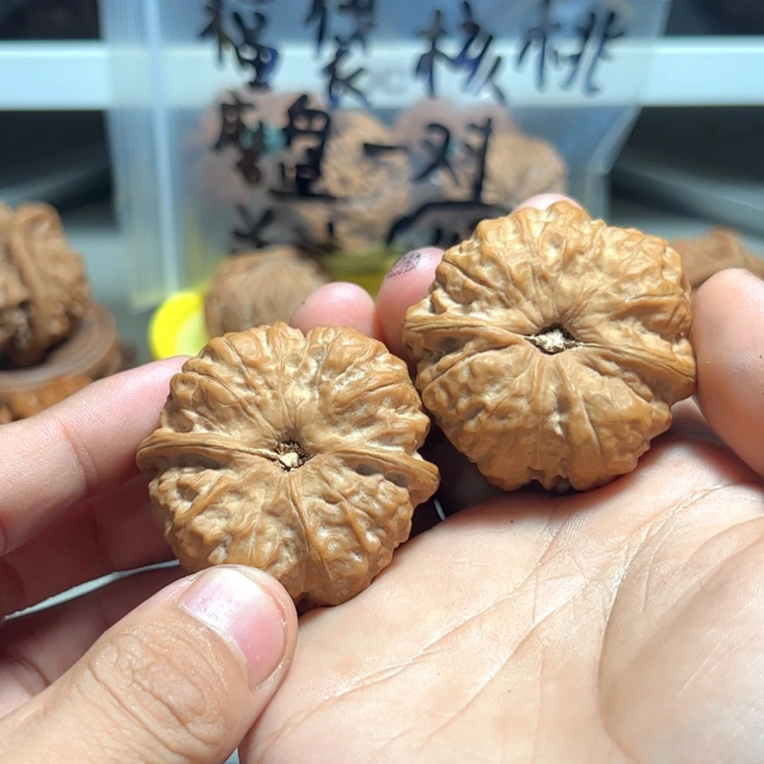 吊坠文玩核桃墨***了核桃