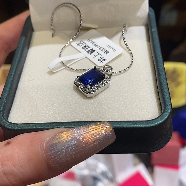 楠***中古香水沐浴露持久留香