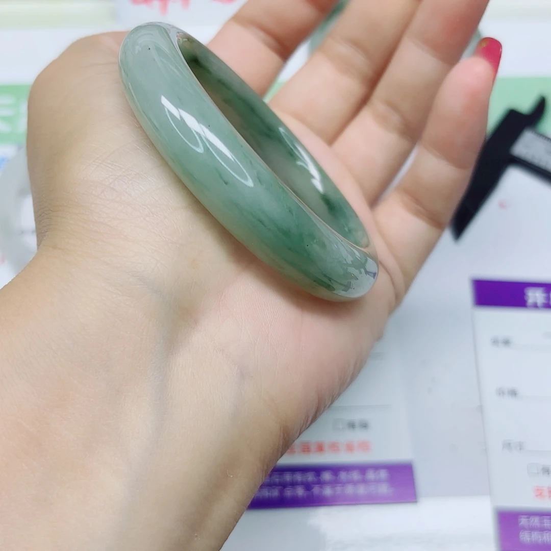 未镶嵌手镯石英质玉28/54