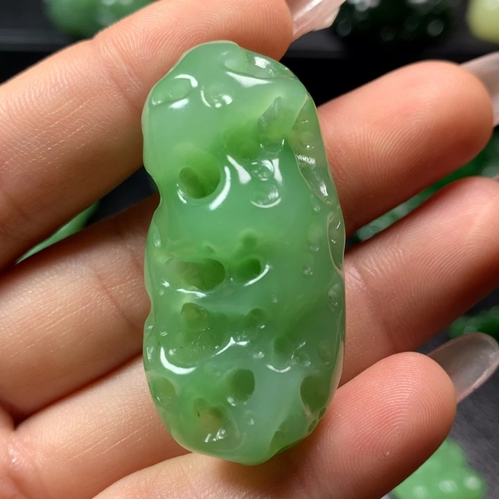 米***~和田玉未镶嵌颈饰