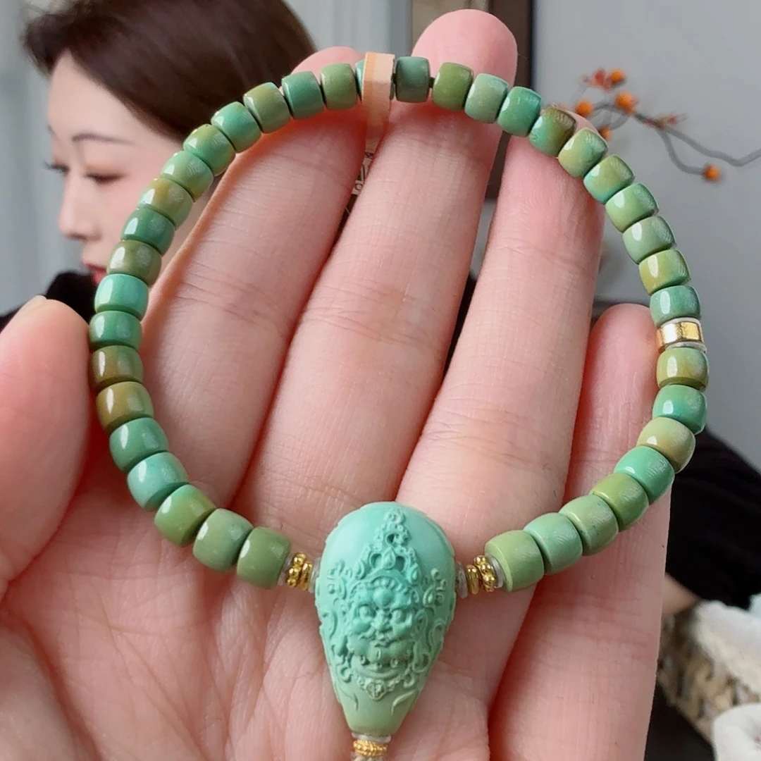 绿松石18K金镶嵌珠宝奇石