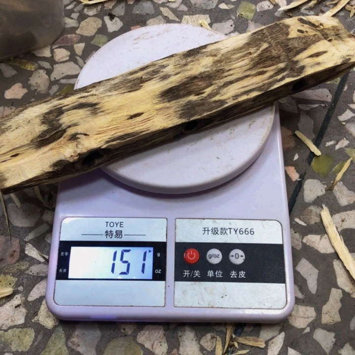 笑***糊线香奇楠绿奇原材料？！