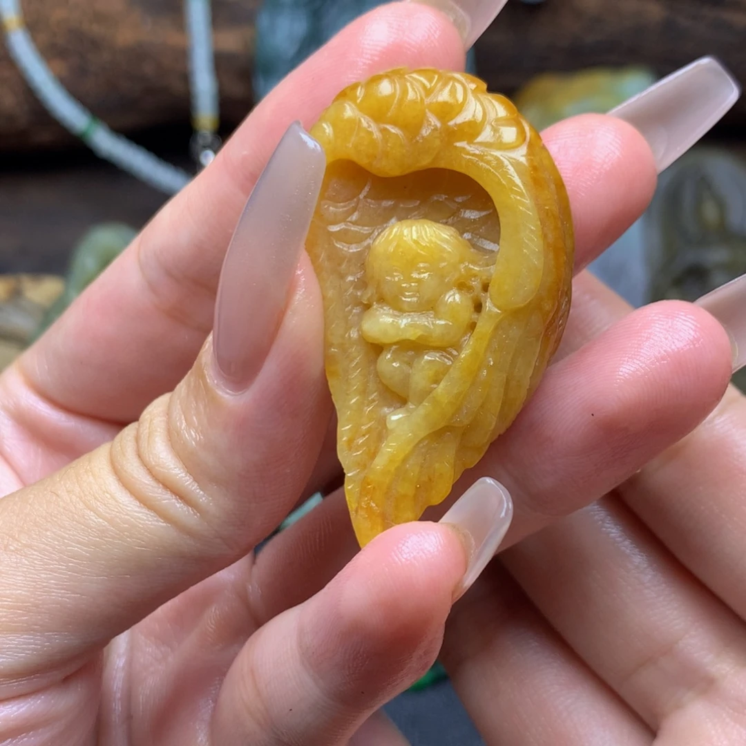 东***方未镶嵌定制翡翠翡翠