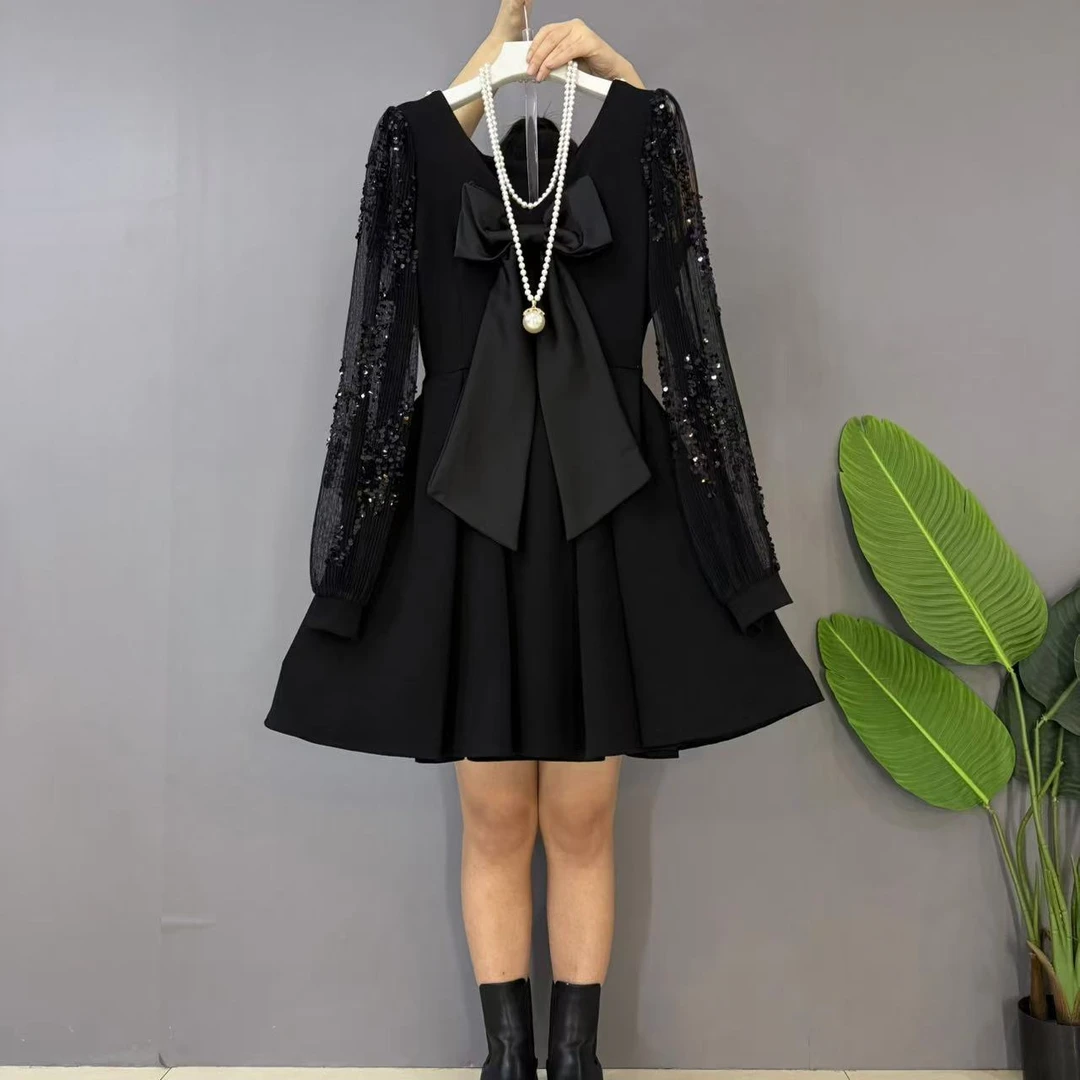 2025早春新款时尚洋气两面穿蝴蝶结设计显瘦连衣裙