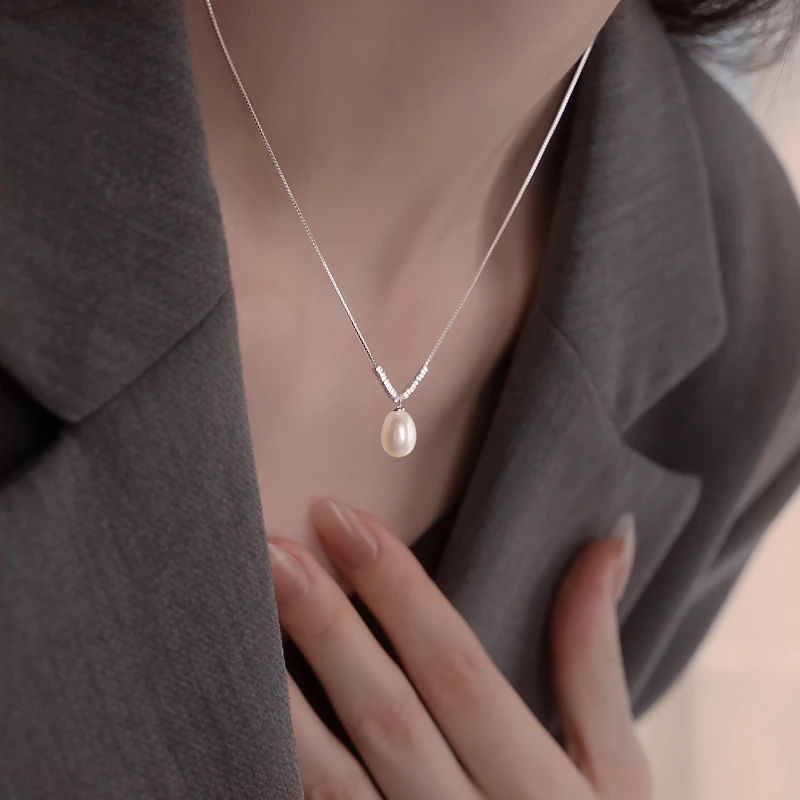 925银碎银淡水珍珠项链女2025爆款时尚锁骨链冷淡风短款毛衣链