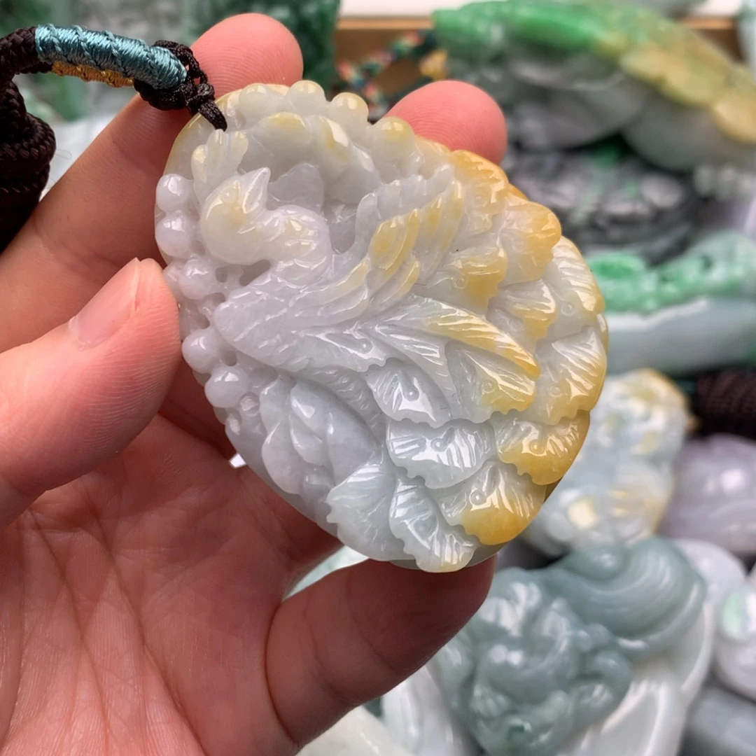 吊坠(不含链)未镶嵌翡翠