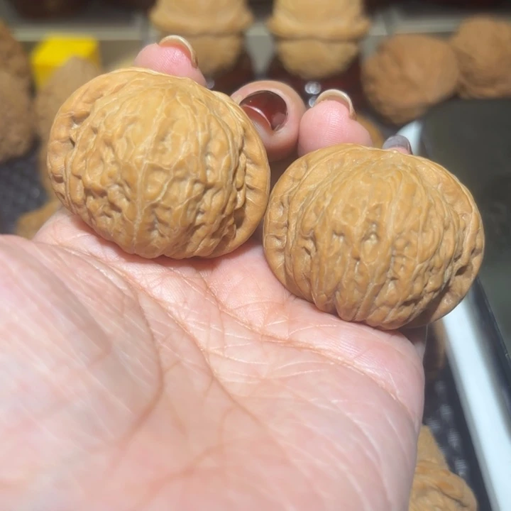 文玩核桃吊坠39全品铁锤一对