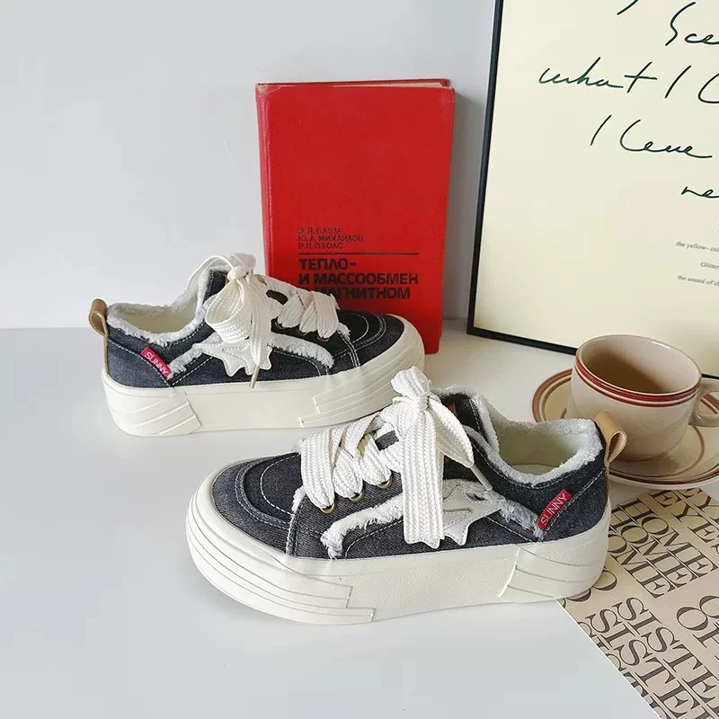 韩版小众厚底小黑鞋女2025新款日系做旧牛仔星星鞋复古帆布鞋