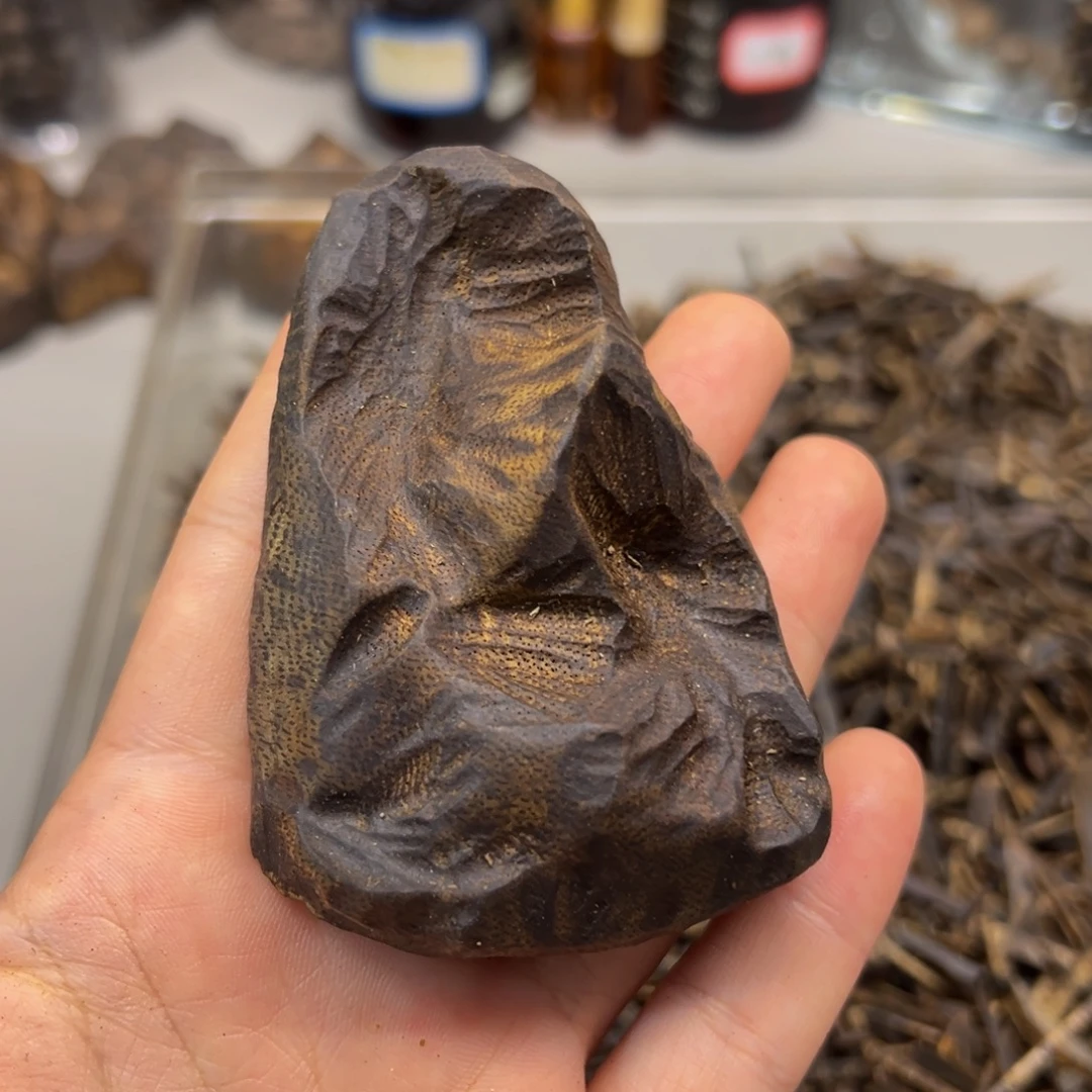 神***草沉香碎屑沉香棋楠树包头23克