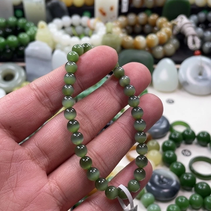 逆***流和田玉未镶嵌手串