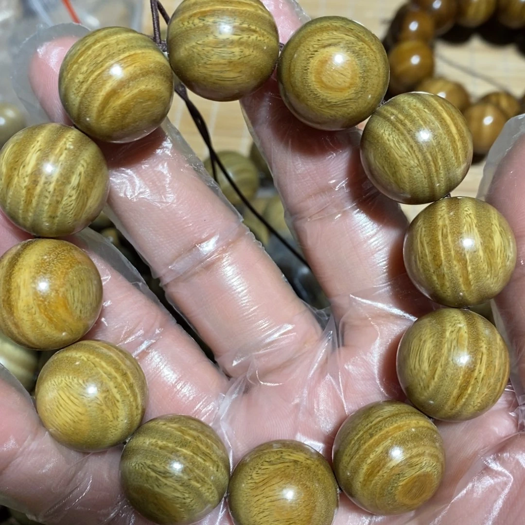 金丝楠?****绿檀2.0手串花纹